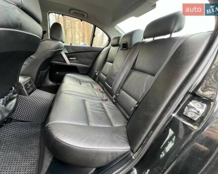 Чорний БМВ 5 Серія, об'ємом двигуна 3 л та пробігом 148 тис. км за 8100 $, фото 28 на Automoto.ua