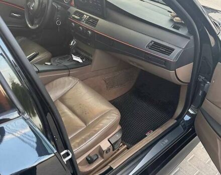 Чорний БМВ 5 Серія, об'ємом двигуна 3 л та пробігом 247 тис. км за 11500 $, фото 7 на Automoto.ua
