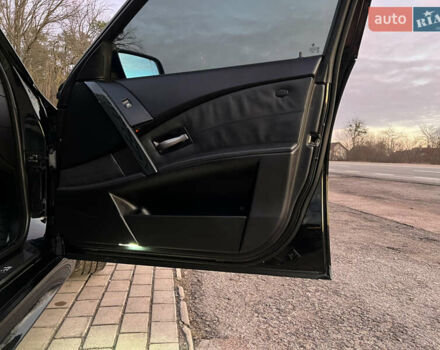 Чорний БМВ 5 Серія, об'ємом двигуна 3 л та пробігом 291 тис. км за 11900 $, фото 46 на Automoto.ua