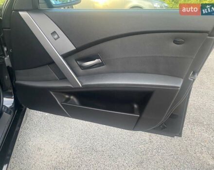 Черный БМВ 5 Серия, объемом двигателя 2.5 л и пробегом 134 тыс. км за 12800 $, фото 5 на Automoto.ua