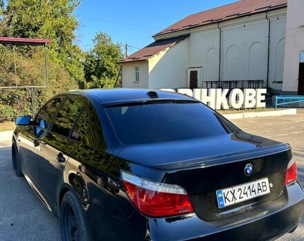 Черный БМВ 5 Серия, объемом двигателя 3 л и пробегом 320 тыс. км за 8000 $, фото 1 на Automoto.ua