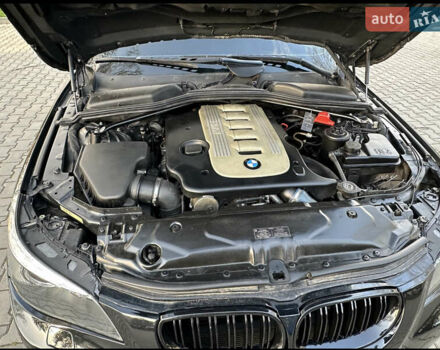 Черный БМВ 5 Серия, объемом двигателя 2.99 л и пробегом 275 тыс. км за 13000 $, фото 7 на Automoto.ua