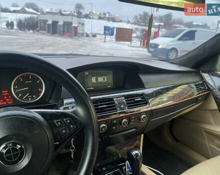 Черный БМВ 5 Серия, объемом двигателя 2.99 л и пробегом 300 тыс. км за 8900 $, фото 40 на Automoto.ua