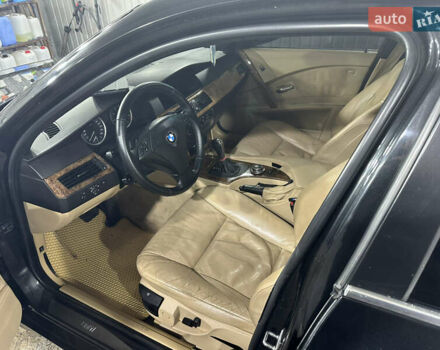 Черный БМВ 5 Серия, объемом двигателя 3 л и пробегом 389 тыс. км за 7800 $, фото 11 на Automoto.ua