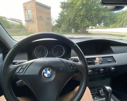 Черный БМВ 5 Серия, объемом двигателя 2.5 л и пробегом 330 тыс. км за 9200 $, фото 12 на Automoto.ua