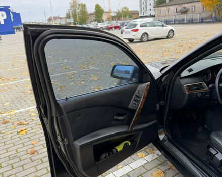 Чорний БМВ 5 Серія, об'ємом двигуна 2.5 л та пробігом 333 тис. км за 7800 $, фото 45 на Automoto.ua