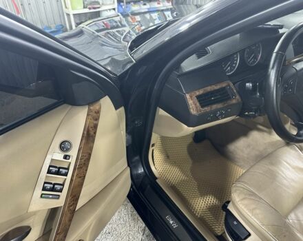 Черный БМВ 5 Серия, объемом двигателя 3 л и пробегом 389 тыс. км за 7800 $, фото 17 на Automoto.ua