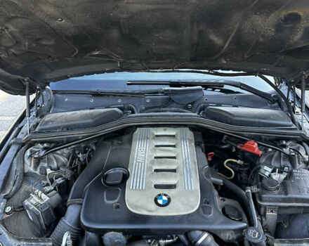 Черный БМВ 5 Серия, объемом двигателя 2.99 л и пробегом 400 тыс. км за 10500 $, фото 12 на Automoto.ua
