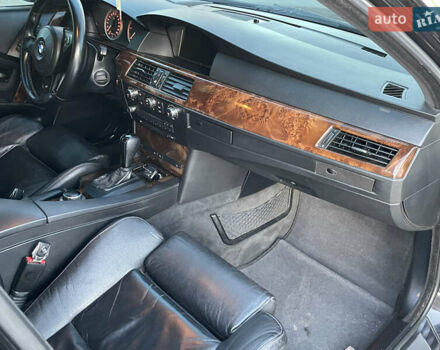 Черный БМВ 5 Серия, объемом двигателя 2.5 л и пробегом 409 тыс. км за 8999 $, фото 18 на Automoto.ua