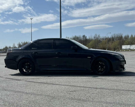 Чорний БМВ 5 Серія, об'ємом двигуна 3 л та пробігом 490 тис. км за 10500 $, фото 4 на Automoto.ua