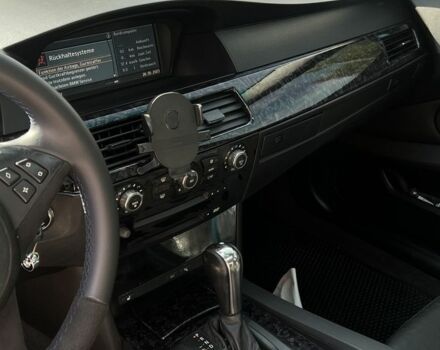 Чорний БМВ 5 Серія, об'ємом двигуна 3 л та пробігом 390 тис. км за 12800 $, фото 1 на Automoto.ua