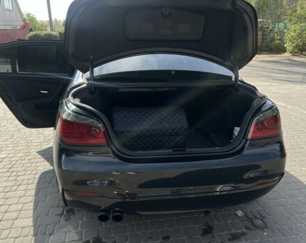 Чорний БМВ 5 Серія, об'ємом двигуна 3 л та пробігом 390 тис. км за 12800 $, фото 7 на Automoto.ua