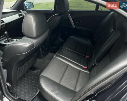 Черный БМВ 5 Серия, объемом двигателя 2.5 л и пробегом 334 тыс. км за 7900 $, фото 25 на Automoto.ua