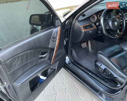 Черный БМВ 5 Серия, объемом двигателя 2.5 л и пробегом 409 тыс. км за 8999 $, фото 14 на Automoto.ua