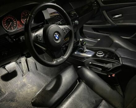 Чорний БМВ 5 Серія, об'ємом двигуна 3 л та пробігом 225 тис. км за 8900 $, фото 4 на Automoto.ua