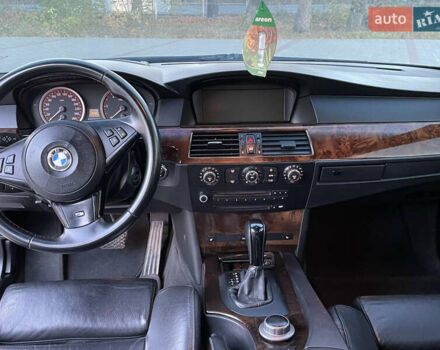 Черный БМВ 5 Серия, объемом двигателя 2.5 л и пробегом 409 тыс. км за 8999 $, фото 17 на Automoto.ua