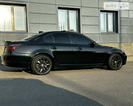 Черный БМВ 5 Серия, объемом двигателя 3 л и пробегом 284 тыс. км за 11500 $, фото 5 на Automoto.ua
