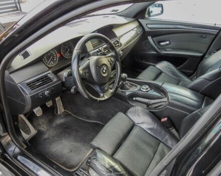 Черный БМВ 5 Серия, объемом двигателя 3 л и пробегом 241 тыс. км за 3300 $, фото 5 на Automoto.ua