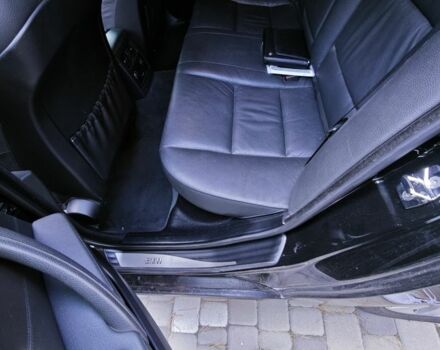 Черный БМВ 5 Серия, объемом двигателя 3 л и пробегом 400 тыс. км за 10500 $, фото 12 на Automoto.ua