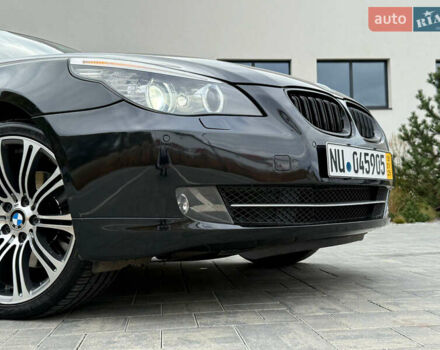 Черный БМВ 5 Серия, объемом двигателя 3 л и пробегом 295 тыс. км за 9500 $, фото 18 на Automoto.ua