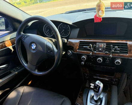 Чорний БМВ 5 Серія, об'ємом двигуна 2 л та пробігом 200 тис. км за 7700 $, фото 7 на Automoto.ua