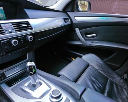 Чорний БМВ 5 Серія, об'ємом двигуна 3 л та пробігом 400 тис. км за 10500 $, фото 20 на Automoto.ua