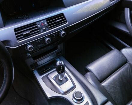 Чорний БМВ 5 Серія, об'ємом двигуна 3 л та пробігом 400 тис. км за 10500 $, фото 8 на Automoto.ua