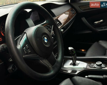 Чорний БМВ 5 Серія, об'ємом двигуна 3 л та пробігом 307 тис. км за 9000 $, фото 24 на Automoto.ua