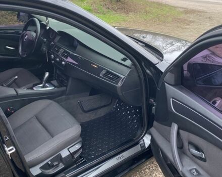 Чорний БМВ 5 Серія, об'ємом двигуна 2 л та пробігом 340 тис. км за 9500 $, фото 6 на Automoto.ua