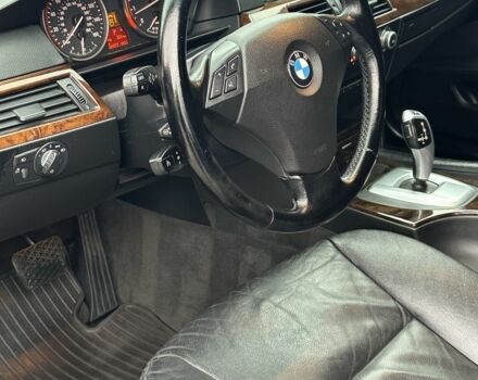 Черный БМВ 5 Серия, объемом двигателя 3 л и пробегом 299 тыс. км за 9000 $, фото 12 на Automoto.ua