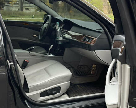 Черный БМВ 5 Серия, объемом двигателя 3 л и пробегом 315 тыс. км за 8500 $, фото 8 на Automoto.ua