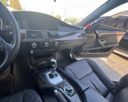 Чорний БМВ 5 Серія, об'ємом двигуна 2.98 л та пробігом 250 тис. км за 11200 $, фото 26 на Automoto.ua