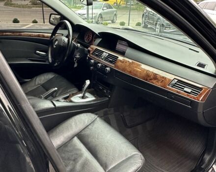 Черный БМВ 5 Серия, объемом двигателя 3 л и пробегом 299 тыс. км за 9000 $, фото 9 на Automoto.ua