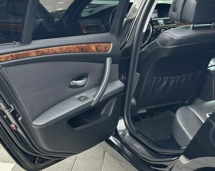 Черный БМВ 5 Серия, объемом двигателя 3 л и пробегом 299 тыс. км за 9000 $, фото 11 на Automoto.ua