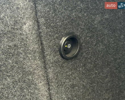 Черный БМВ 5 Серия, объемом двигателя 2 л и пробегом 324 тыс. км за 10700 $, фото 91 на Automoto.ua