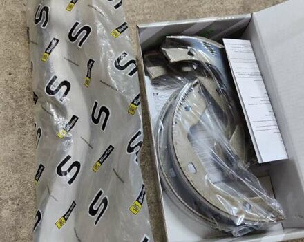 Черный БМВ 5 Серия, объемом двигателя 2 л и пробегом 324 тыс. км за 10900 $, фото 26 на Automoto.ua