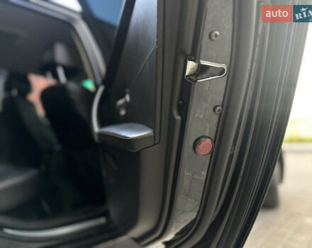 Черный БМВ 5 Серия, объемом двигателя 2 л и пробегом 324 тыс. км за 10700 $, фото 83 на Automoto.ua