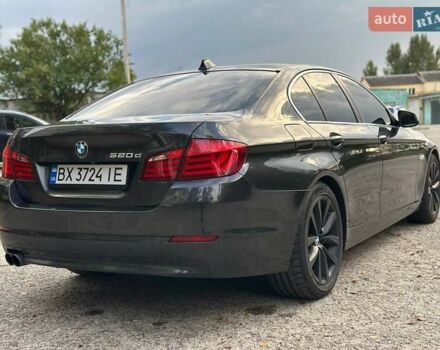 Чорний БМВ 5 Серія, об'ємом двигуна 2 л та пробігом 262 тис. км за 13500 $, фото 6 на Automoto.ua