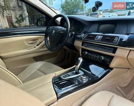 Чорний БМВ 5 Серія, об'ємом двигуна 2 л та пробігом 262 тис. км за 13500 $, фото 11 на Automoto.ua