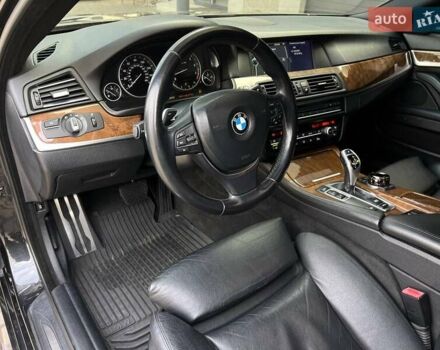 Чорний БМВ 5 Серія, об'ємом двигуна 2.99 л та пробігом 216 тис. км за 12500 $, фото 11 на Automoto.ua