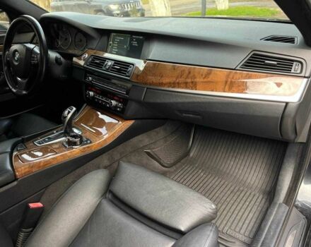 Чорний БМВ 5 Серія, об'ємом двигуна 3 л та пробігом 216 тис. км за 12500 $, фото 18 на Automoto.ua