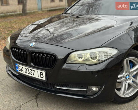 Чорний БМВ 5 Серія, об'ємом двигуна 3 л та пробігом 290 тис. км за 15900 $, фото 1 на Automoto.ua