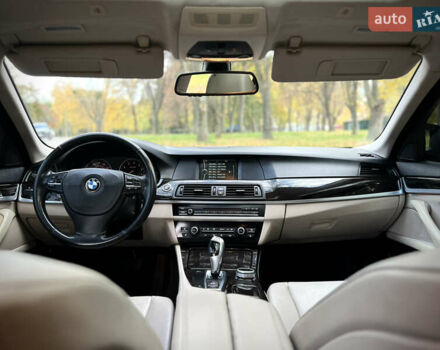 Черный БМВ 5 Серия, объемом двигателя 3 л и пробегом 276 тыс. км за 11000 $, фото 6 на Automoto.ua