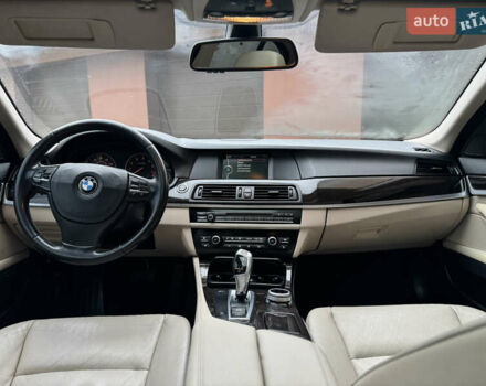 Чорний БМВ 5 Серія, об'ємом двигуна 3 л та пробігом 276 тис. км за 10550 $, фото 12 на Automoto.ua