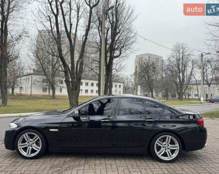Черный БМВ 5 Серия, объемом двигателя 3 л и пробегом 215 тыс. км за 13400 $, фото 3 на Automoto.ua