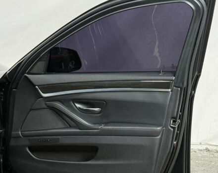 Черный БМВ 5 Серия, объемом двигателя 2.99 л и пробегом 255 тыс. км за 15700 $, фото 16 на Automoto.ua