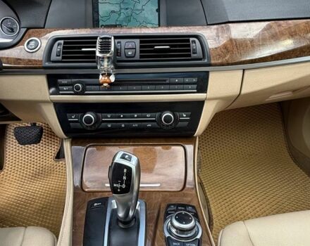 Чорний БМВ 5 Серія, об'ємом двигуна 2 л та пробігом 315 тис. км за 13000 $, фото 12 на Automoto.ua