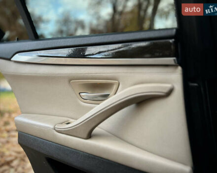 Чорний БМВ 5 Серія, об'ємом двигуна 3 л та пробігом 276 тис. км за 10999 $, фото 22 на Automoto.ua