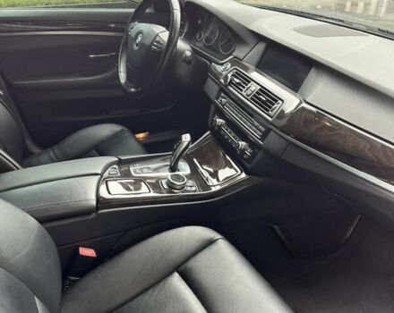 Чорний БМВ 5 Серія, об'ємом двигуна 3 л та пробігом 225 тис. км за 14200 $, фото 6 на Automoto.ua