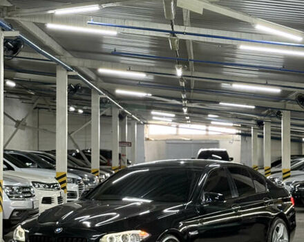 Черный БМВ 5 Серия, объемом двигателя 2.99 л и пробегом 255 тыс. км за 15700 $, фото 7 на Automoto.ua